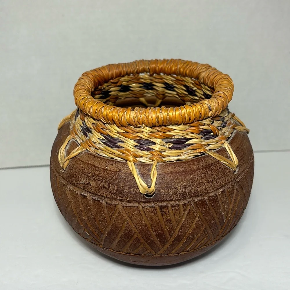 Pier 1 Clay Pot Handcrafted Woven Rattan/Straw Trim Around Rim Carved Clay Band